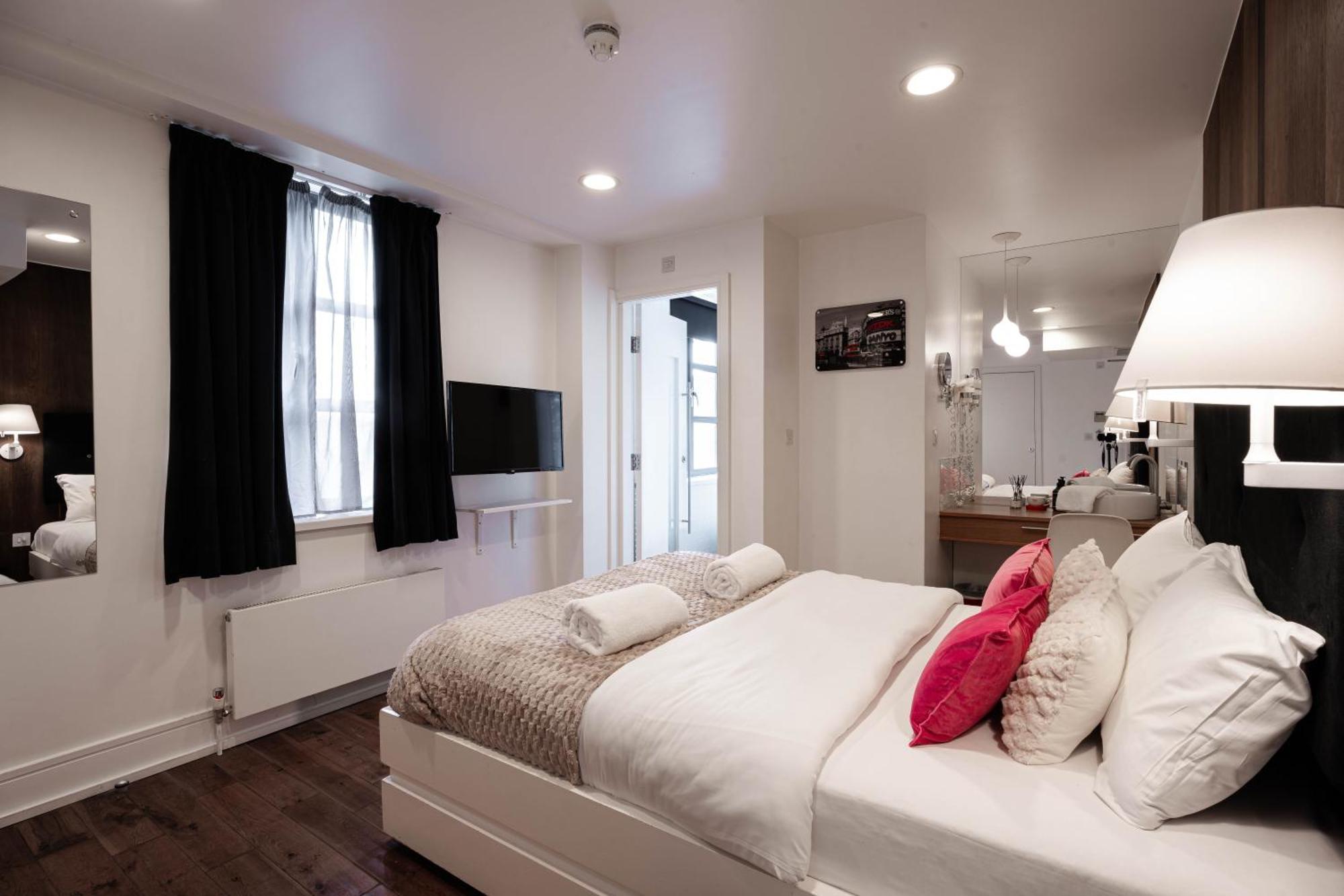 The Whitechapel Hotel Londen Buitenkant foto