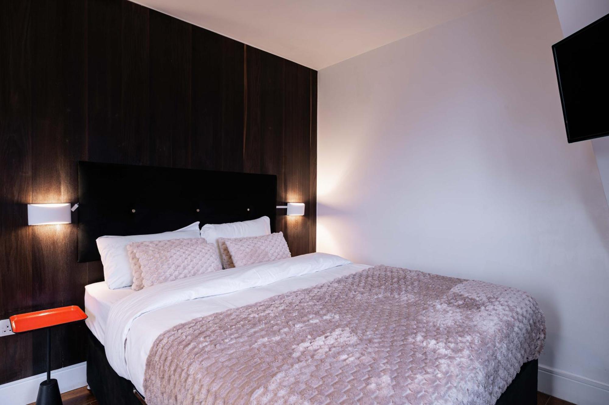 The Whitechapel Hotel Londen Buitenkant foto