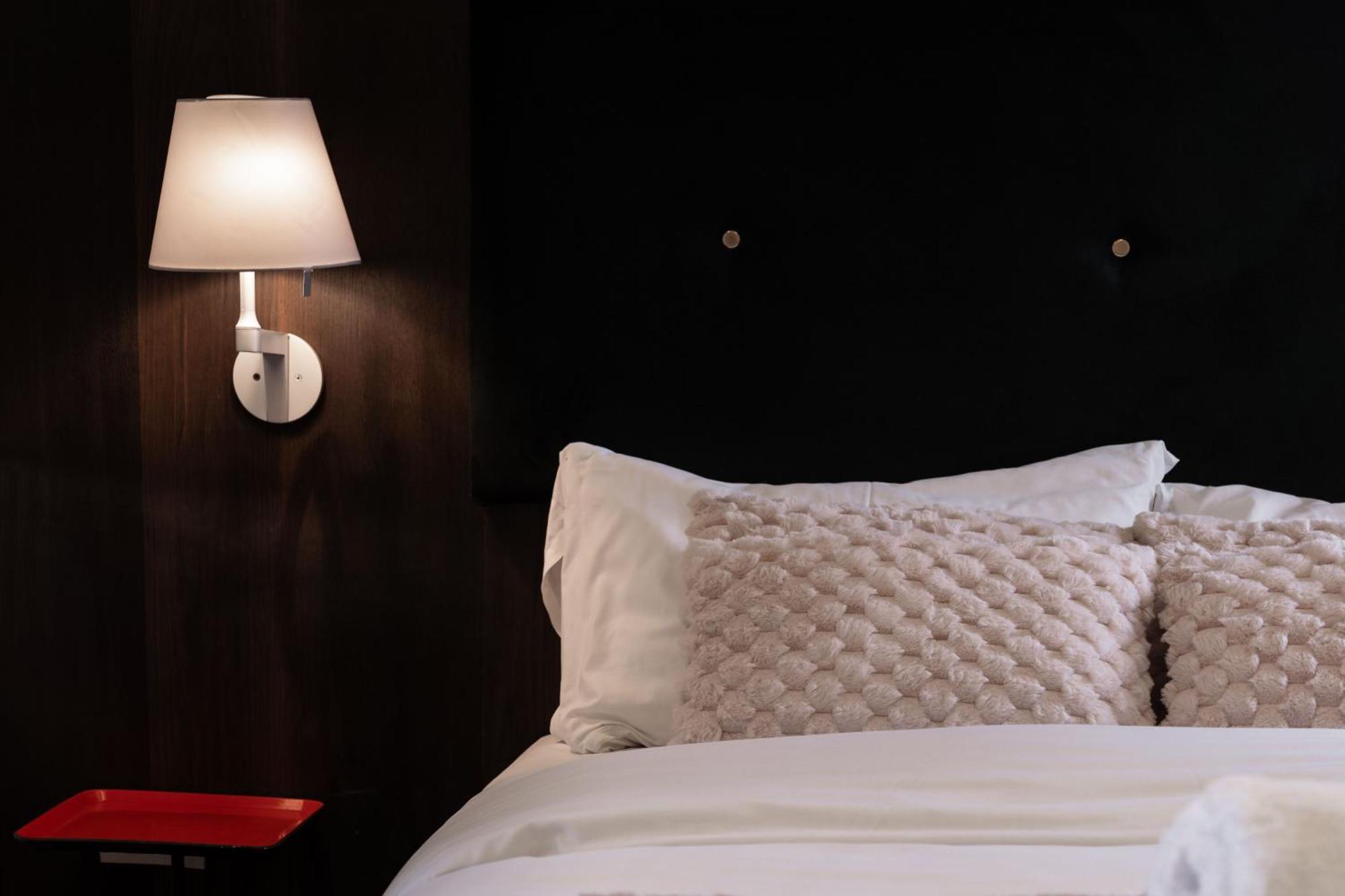 The Whitechapel Hotel Londen Buitenkant foto